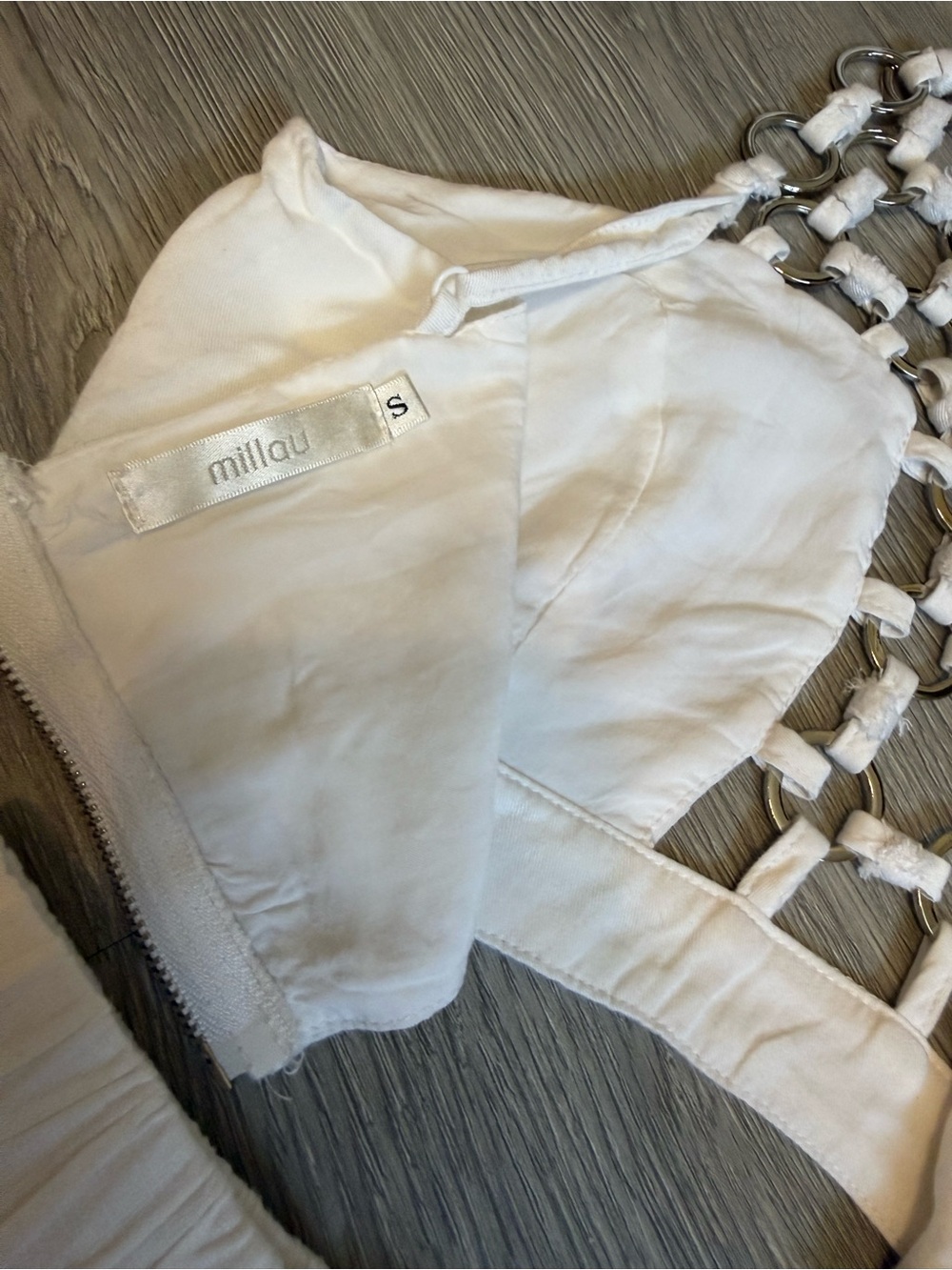 Millau White Two-Piece Top and Shorts Set with Silver rings Details size small - Picture 11 of 13